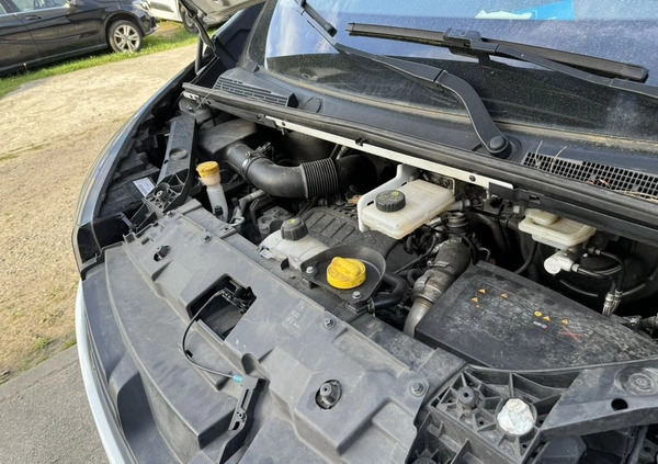 Renault Trafic cena 32900 przebieg: 107342, rok produkcji 2018 z Zduńska Wola małe 742